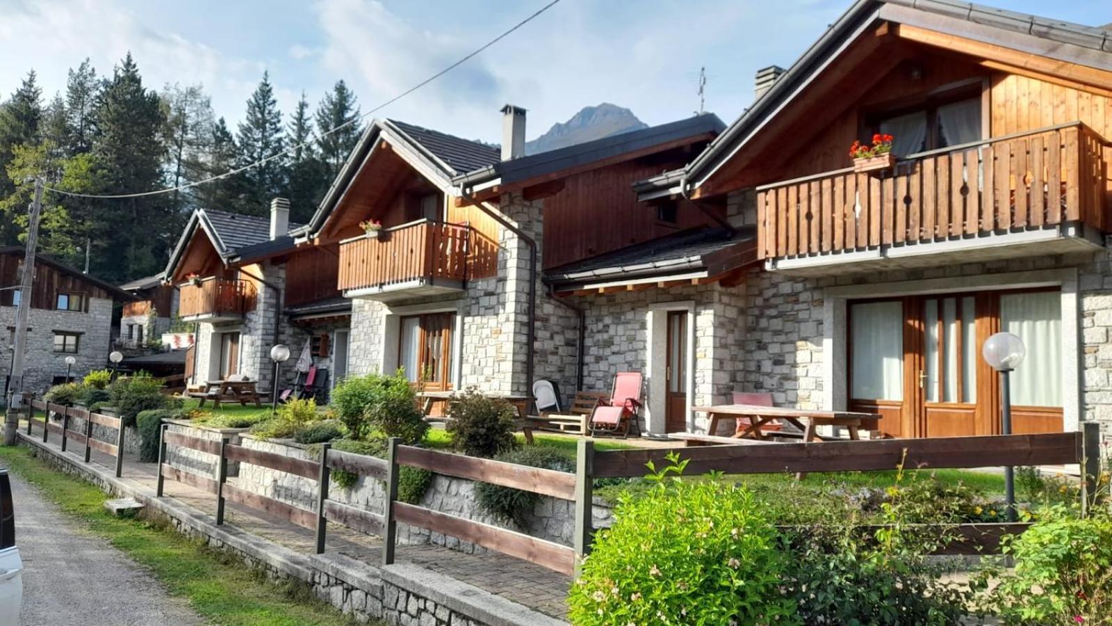 Casa Vacanze Emilio Temù Eksteriør billede