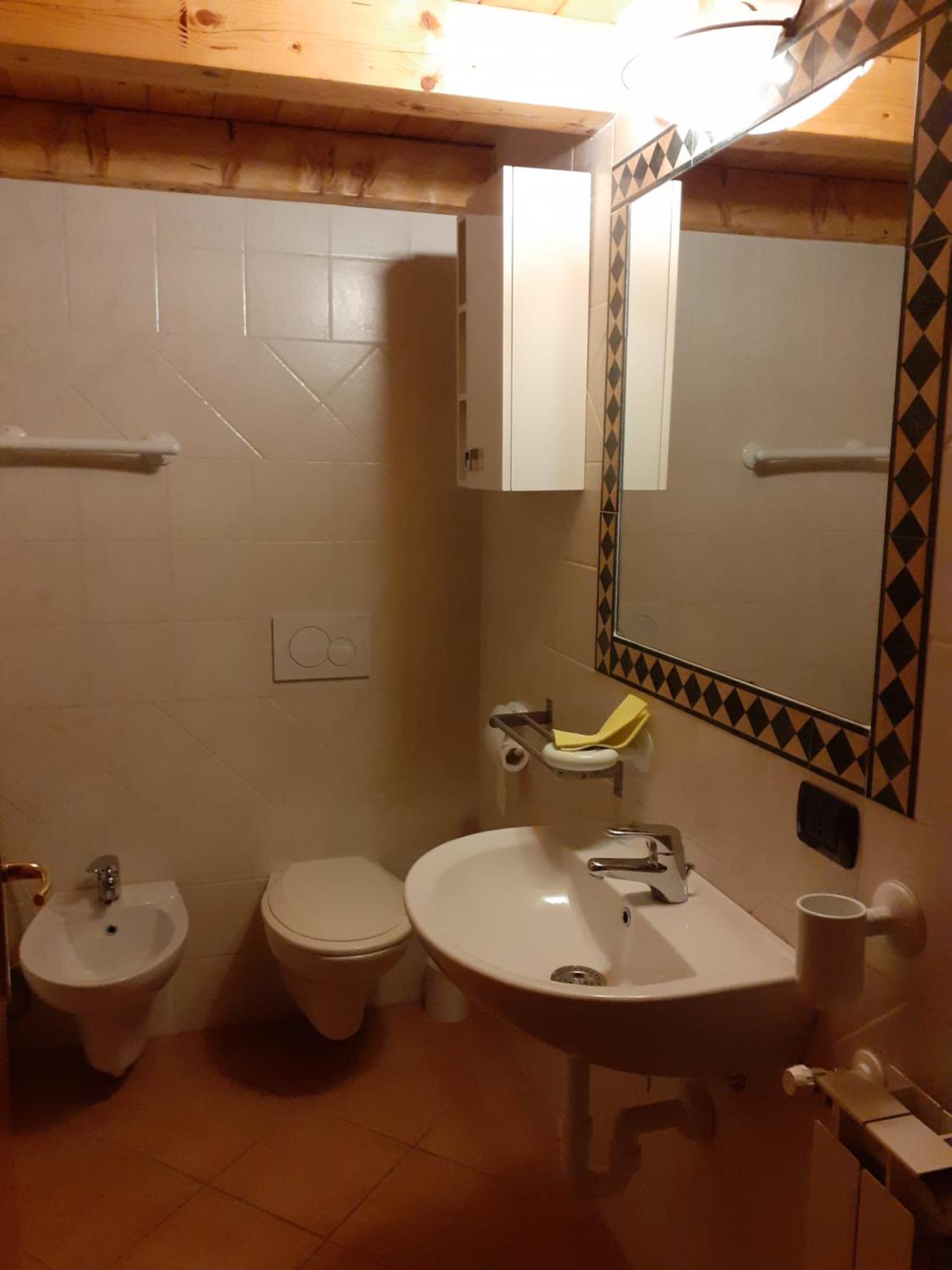 Casa Vacanze Emilio Temù Eksteriør billede